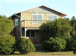 199 Frigate St NW, Ocean Shores, WA 98569