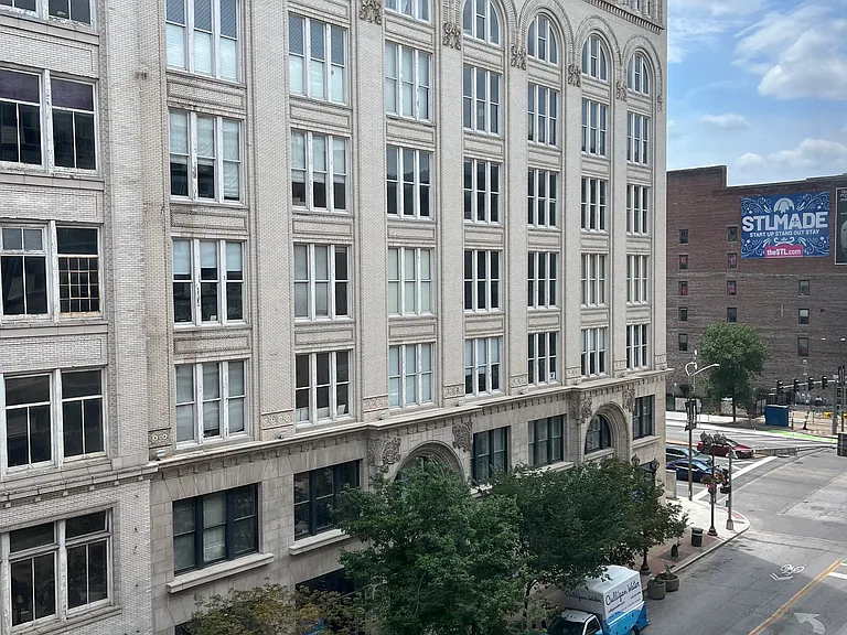 1114 Lucas Ave #408 — Photo 14