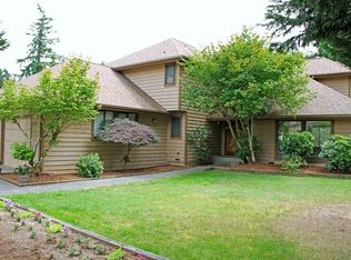 22829 NE 14th St #22829, Sammamish, WA 98074