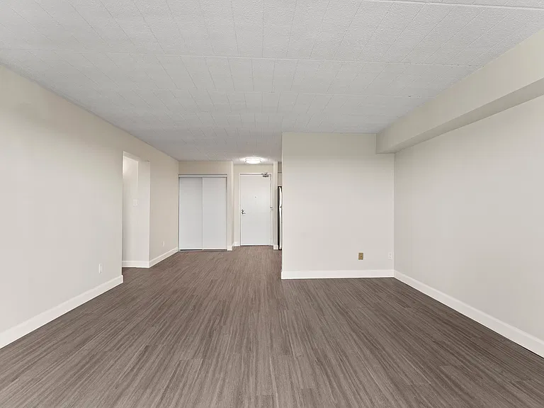 101 Langlois Ave — Photo 14
