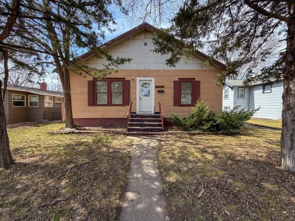 1171 Frank Ave SE, Huron, SD 57350