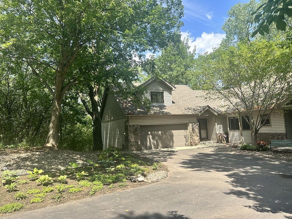 1st image of 13416 Parkwood Dr