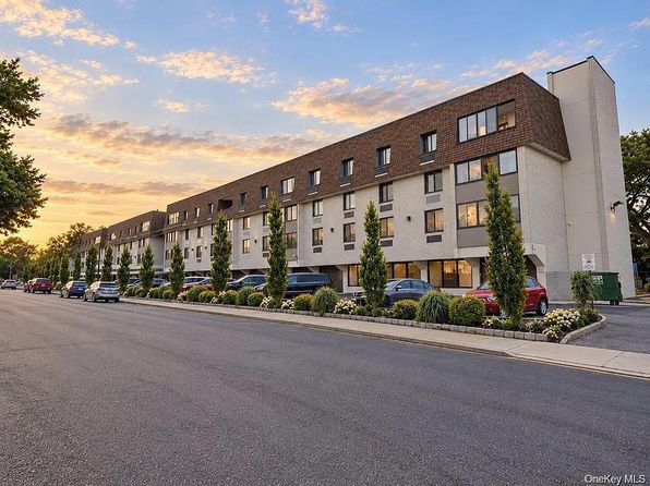 31 Casino St APT 4B