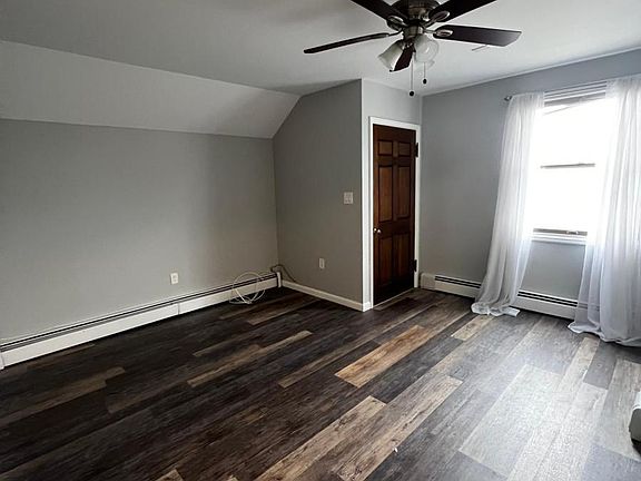 3rd image of 144 Catskill Ave