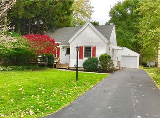 157 Crestfield Dr, Rochester, NY 14617