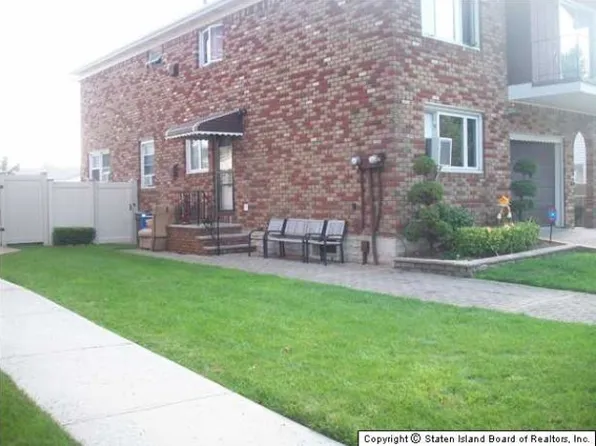 490 Vineland Ave, Staten Island, NY 10312