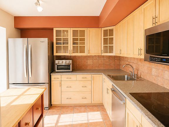 5th image of 405 Langley Rd APT 2A