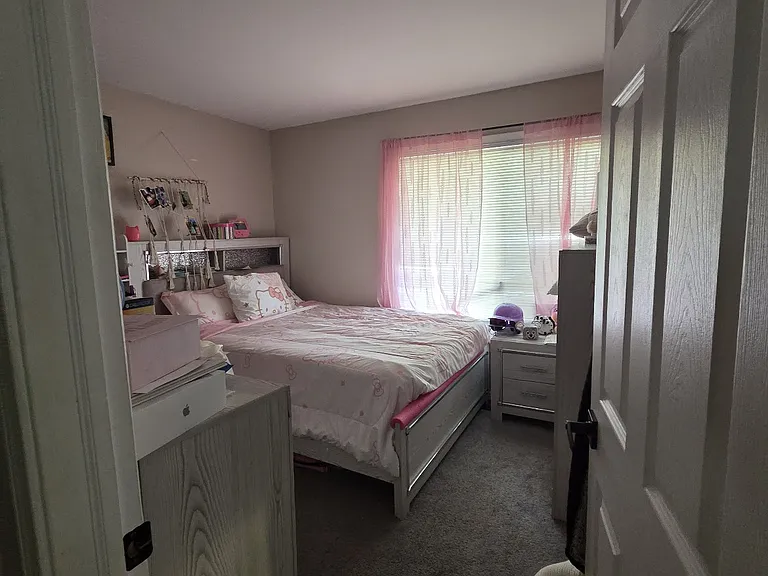 4 Price Ln — Photo 7