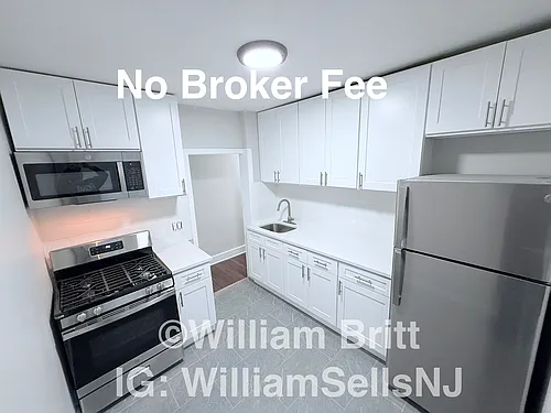 332 61st St Photo 1