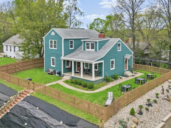 110 Monroe St, Newburgh, IN 47630