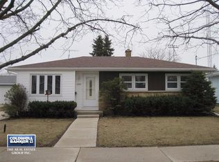 1705 S 24th St, Manitowoc, WI 54220