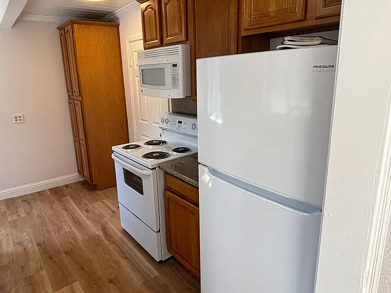 2812 Glenside Dr — Photo 8