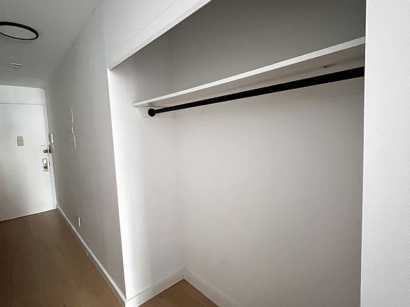 3rd image of 230 E 14th St APT 1S