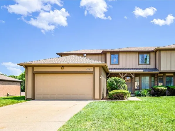 4206 Country Ln, Saint Joseph, MO 64506