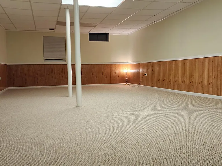 1188 Leicester Ct — Photo 17