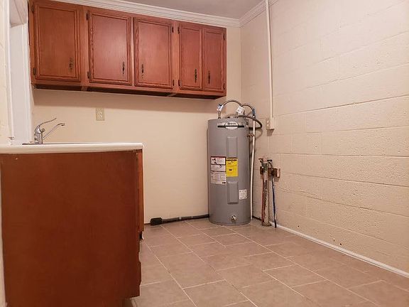 3rd image of 603 Holt Ave