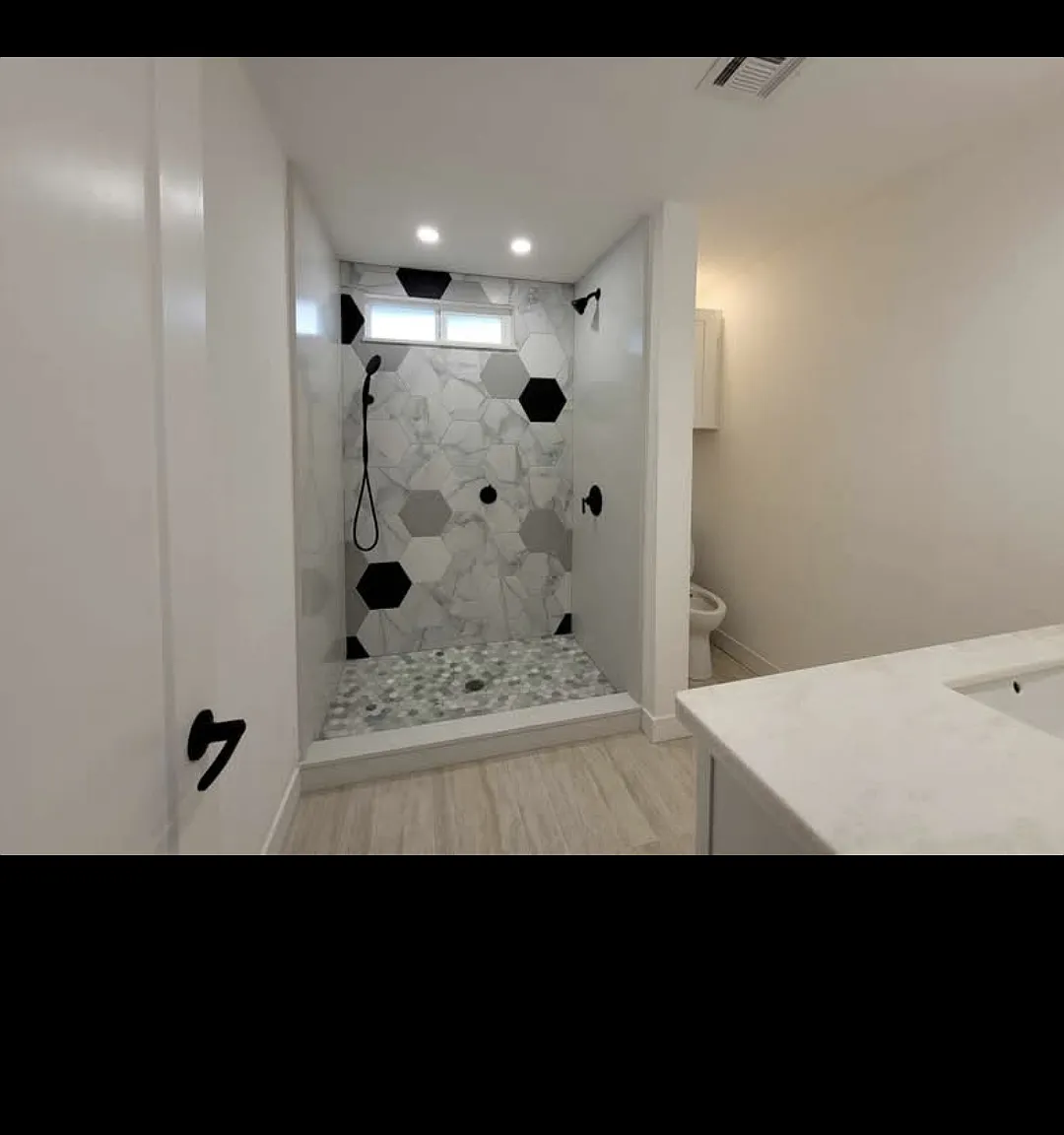 2 bed, 950 sqft, $1,990 — Photo 3