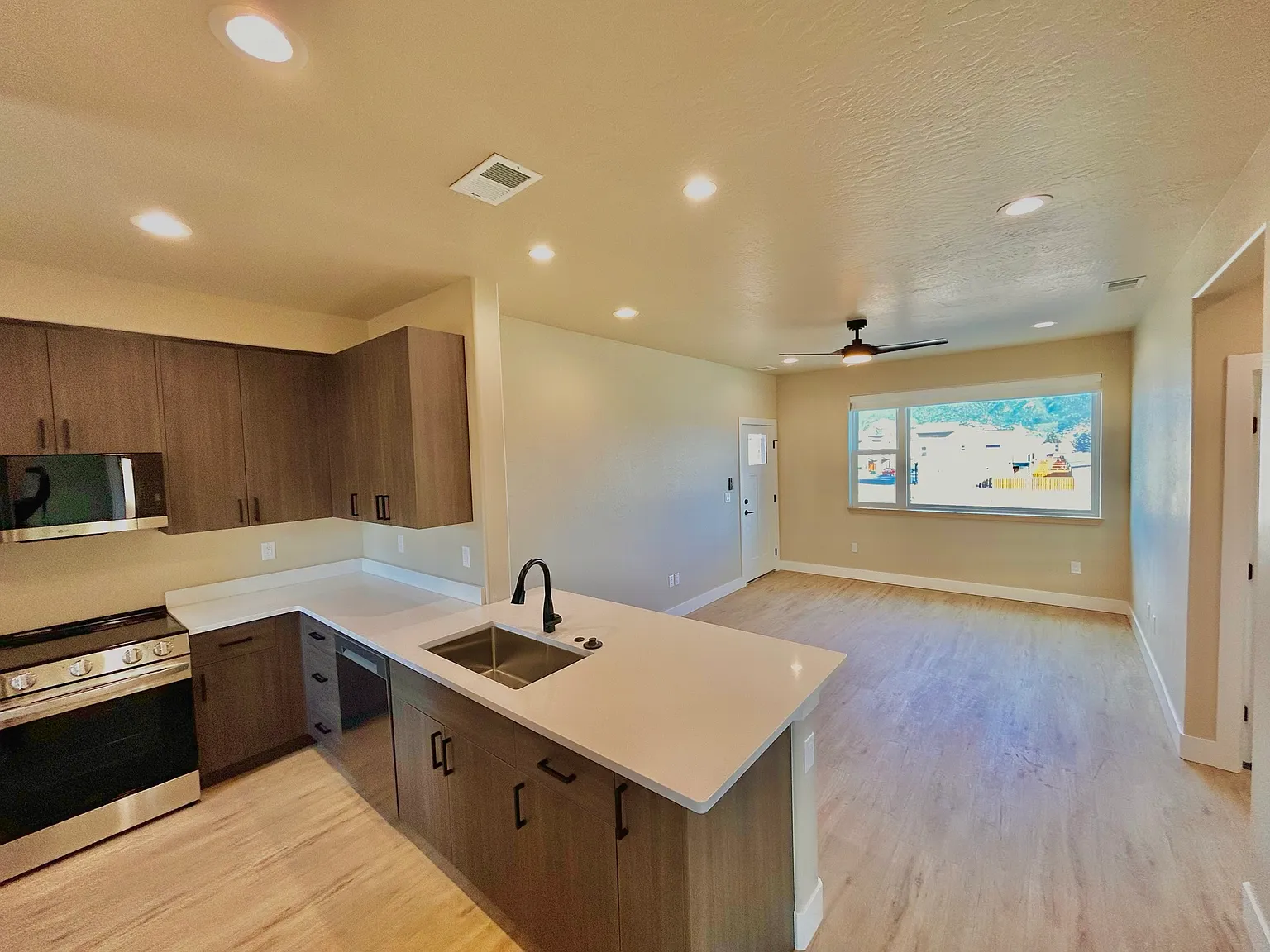 Angelview Apartments - 509 Shepherd Road - 1A — Photo 2