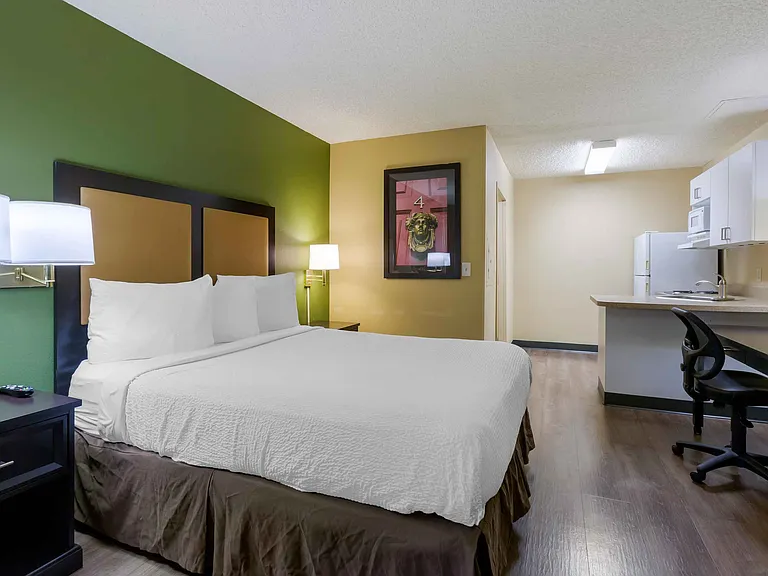 Studio Suite - 1 King Bed