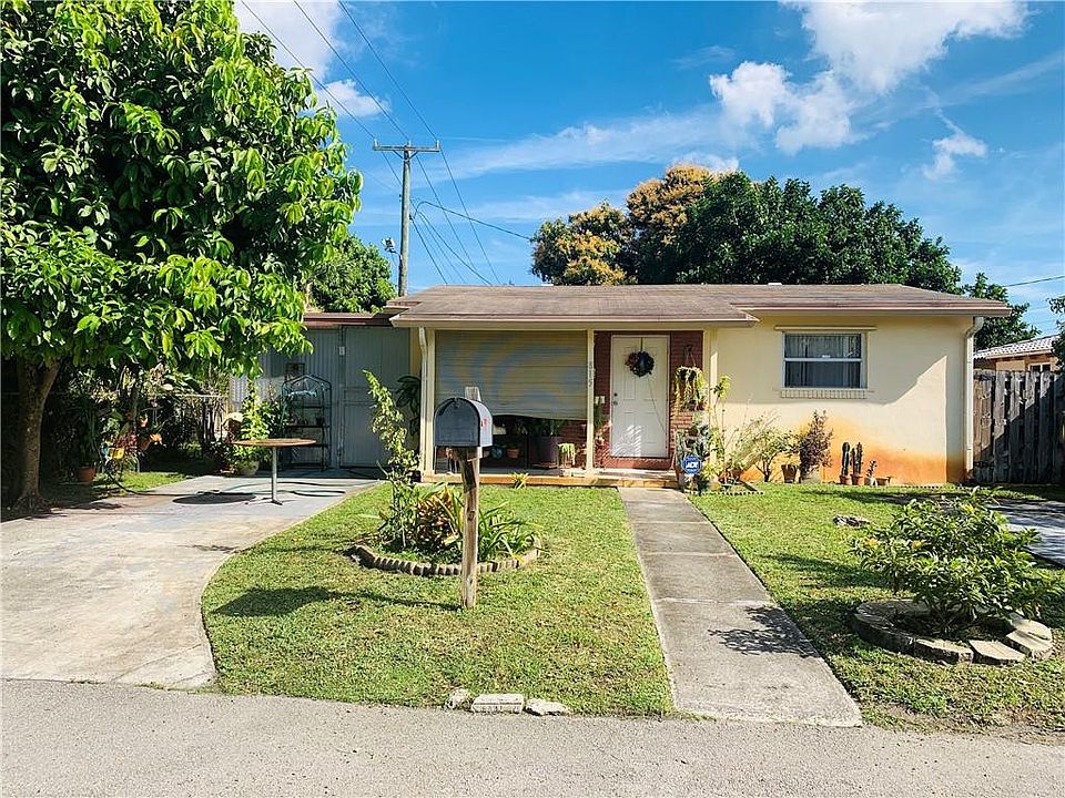 1st image of 815 S Finley Court