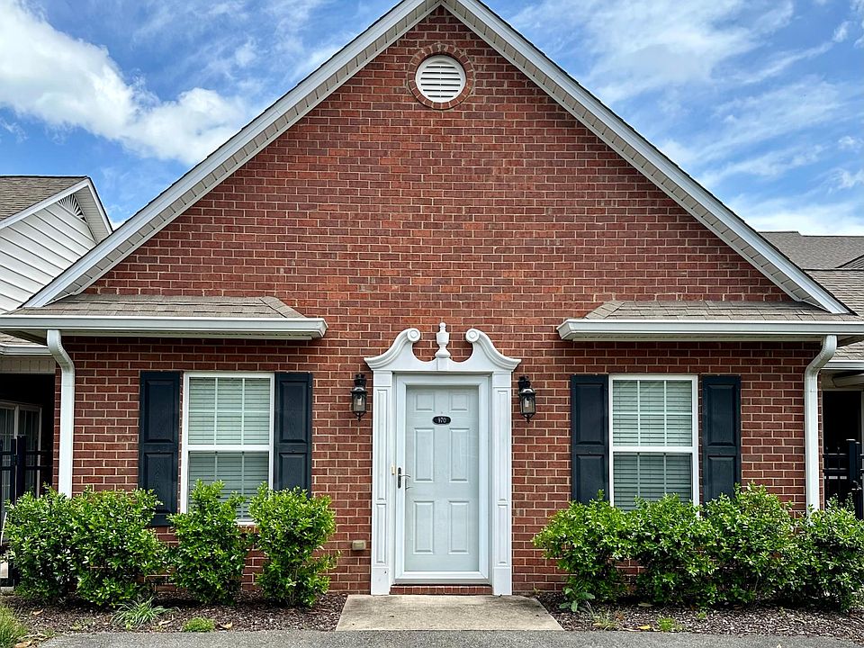 1st image of 970 Magnolia Ct