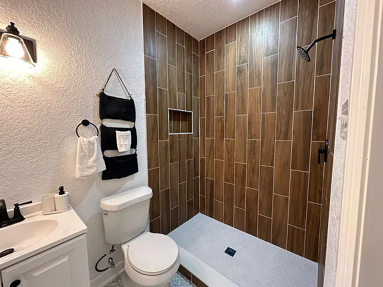 7304 38th Ave N #1 — Photo 3