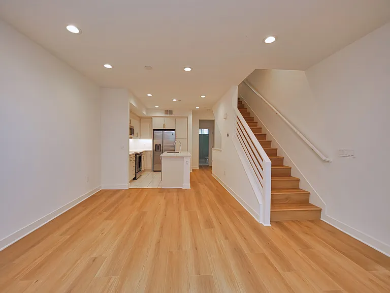 3929 Wattling St #31 — Photo 6