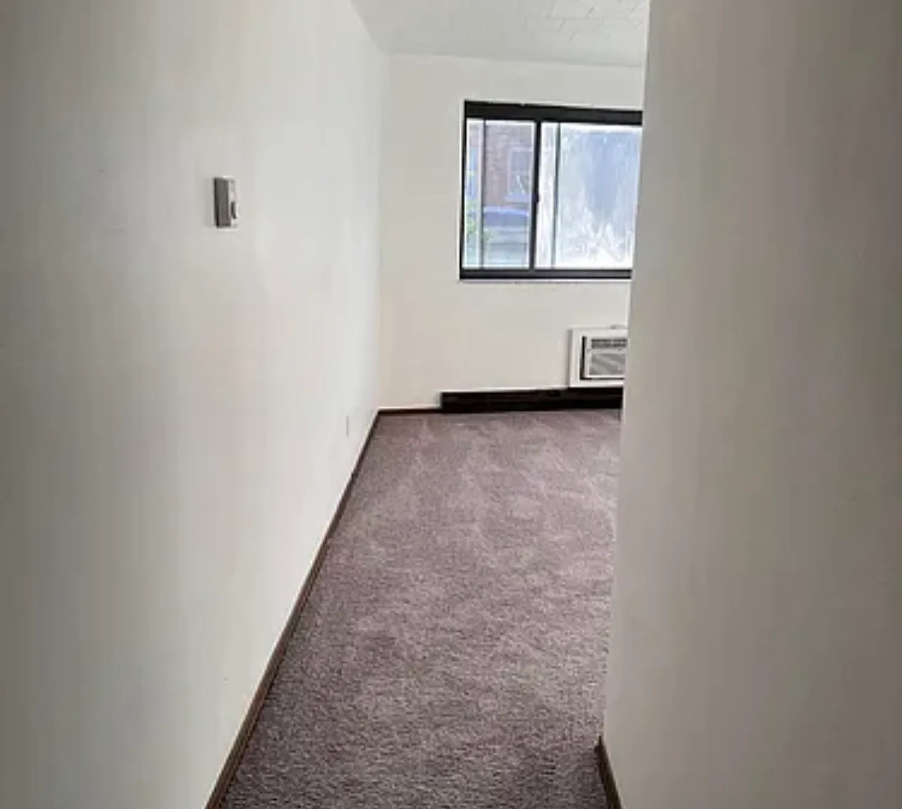 1 bed, $1,050 — Photo 2