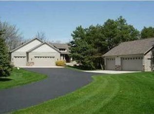 360 River Pl, Lowell, MI 49331