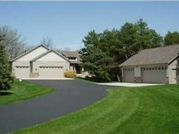 360 River Pl, Lowell, MI 49331