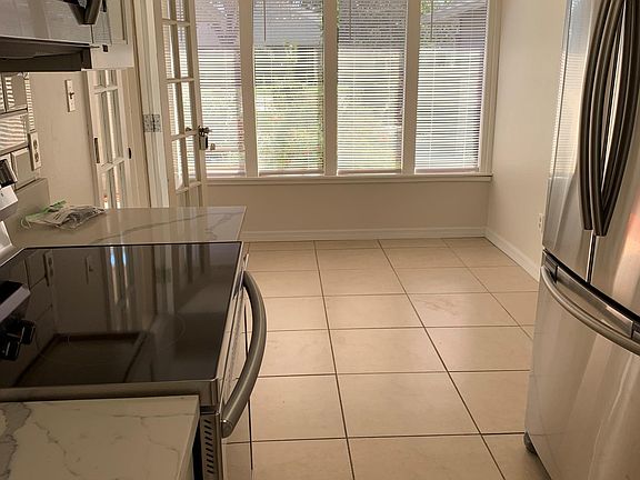 3rd image of 612 Jubilee St Unit 612