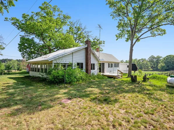 7034 Schow Rd, Holton, MI 49425