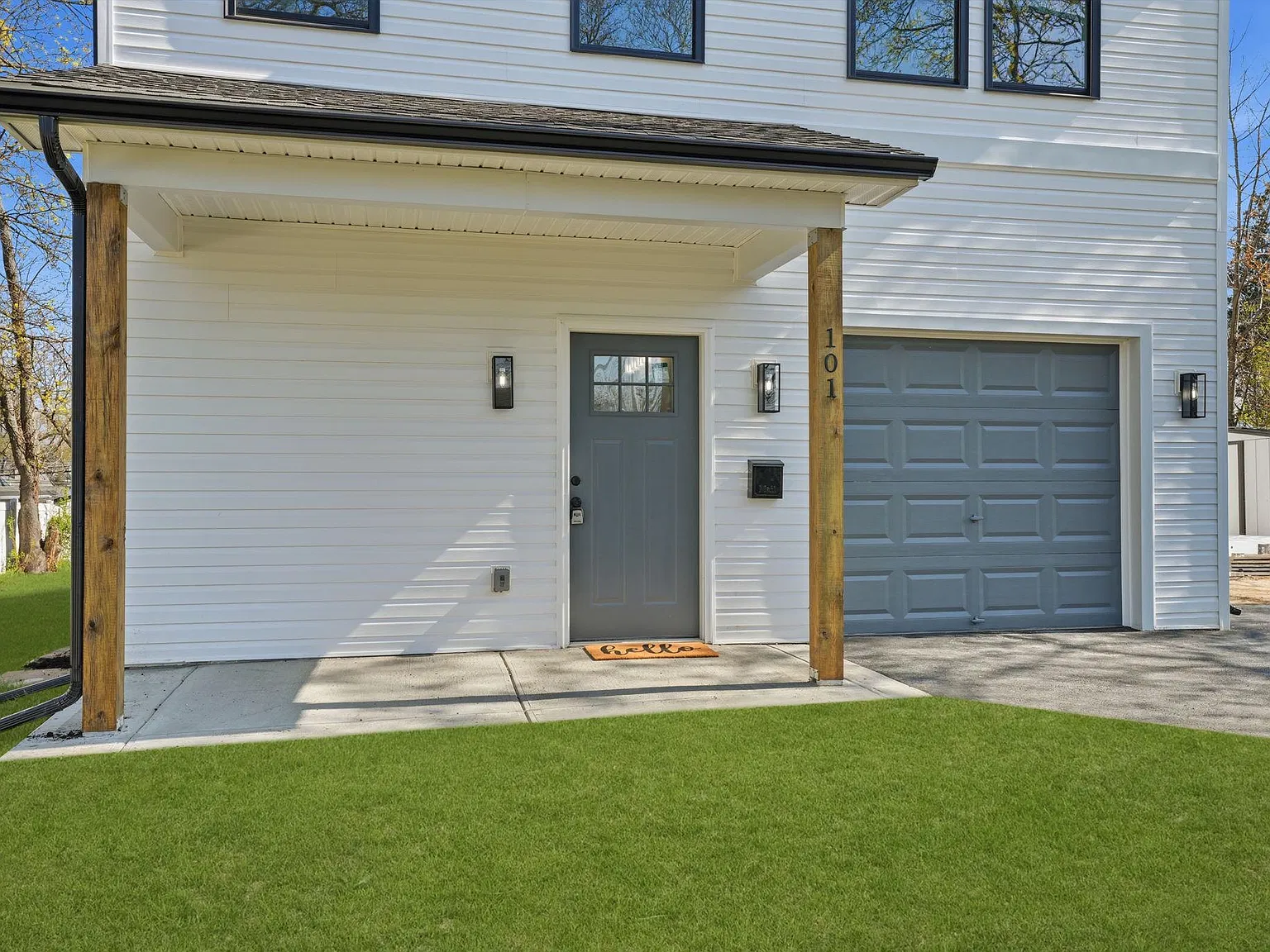 5 bed, 2600 sqft, $4,500 — Photo 3