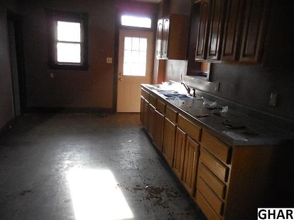 5th image of 1621 Briggs St