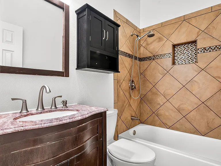 1711 Grand Canyon Way — Photo 26