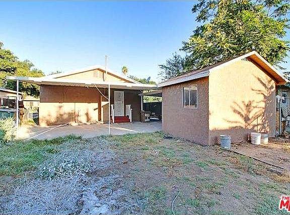 2nd image of 1031 N Sierra Way