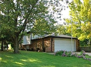 1905 Tomahawk Rdg, New Lenox, IL 60451