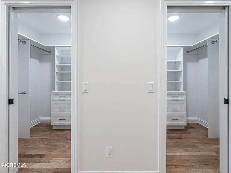 555 Sussex Ave — Photo 22