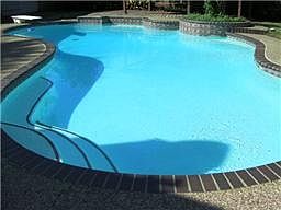 3rd image of 11622 Idlebrook Dr