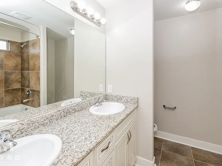 2450 E Jim Bridger Dr — Photo 9