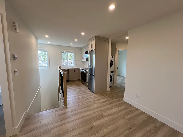 9328 Ebor Rd — Photo 8