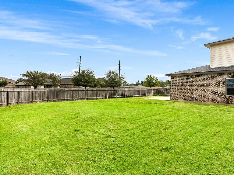 328 Country Crossing Cir — Photo 32