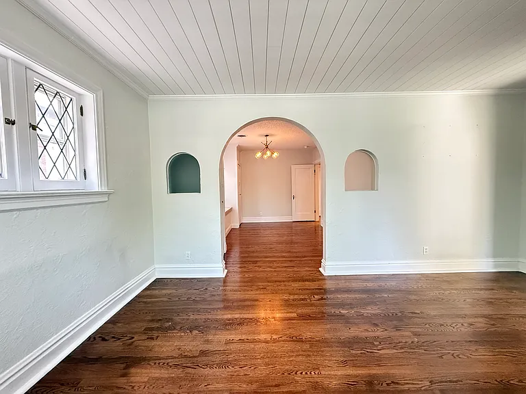 5648 Goethe Ave — Photo 12