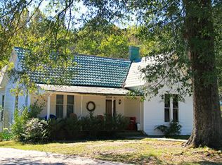 909 Lawrence St W, Russellville, AL 35653