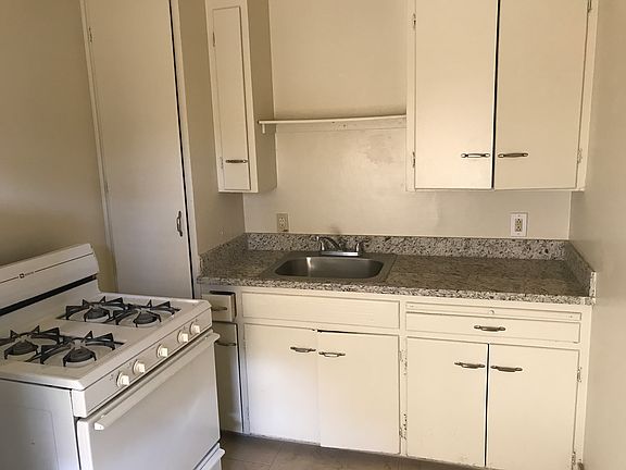 5th image of 959 Harmon Ave APT 9