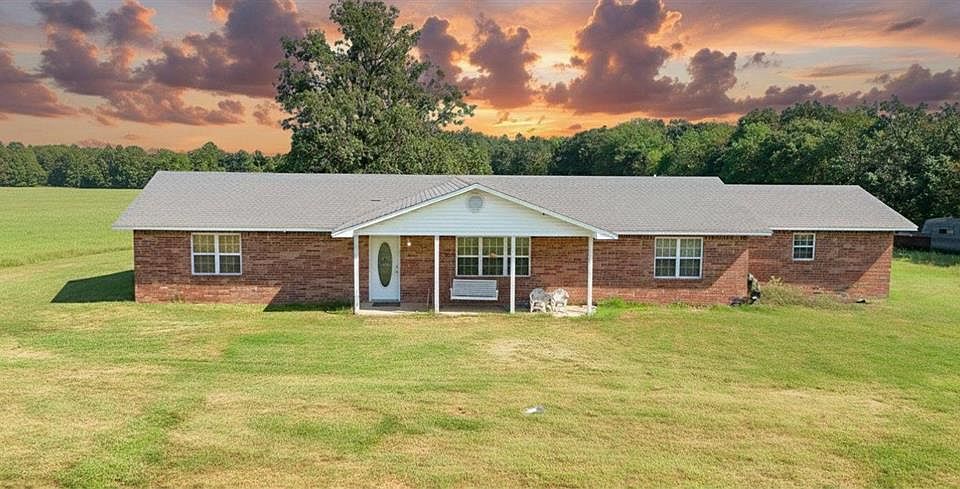 1st image of 27820 SE County Road 1610