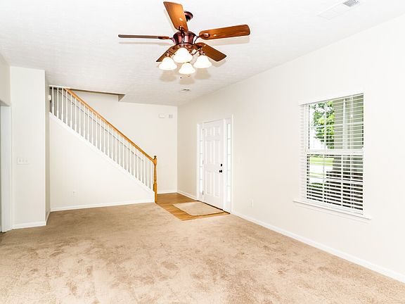 2nd image of 27 Palladio Way