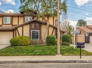 25730 Lupita Dr, Santa Clarita, CA 91355