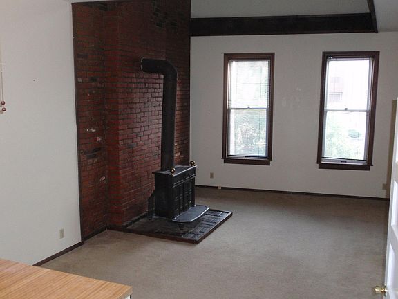 2nd image of 1109-1111 Lynch St