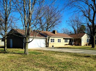 301 N California Ave, Columbus, KS 66725